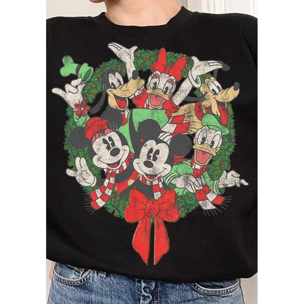 Disney Mickey and Friends Christmas Wreath Retro Sweatshirt Unisex 3XL